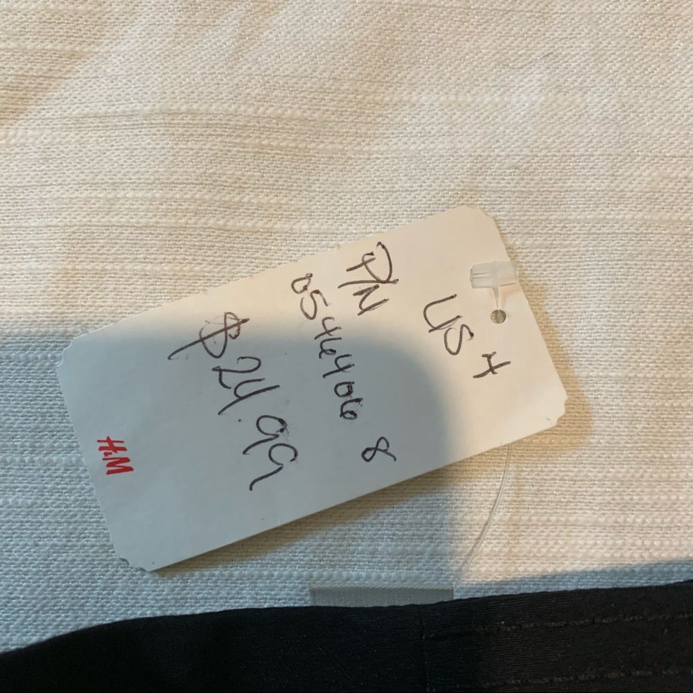H&M black skirt size 4 - Picture 3 of 4